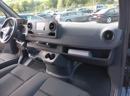 Mercedes-Benz - Sprinter