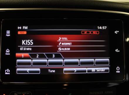 Mitsubishi - Outlander