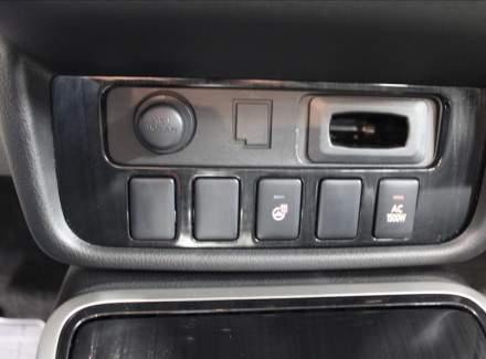 Mitsubishi - Outlander