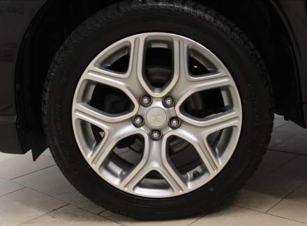 Mitsubishi - Outlander