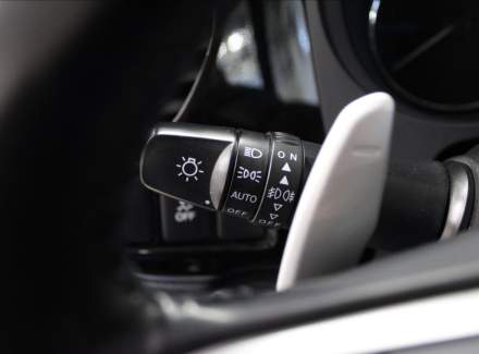 Mitsubishi - Outlander