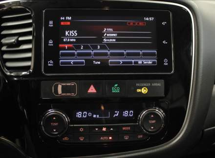 Mitsubishi - Outlander