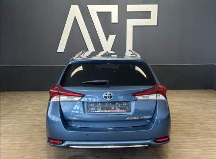 Toyota - Auris