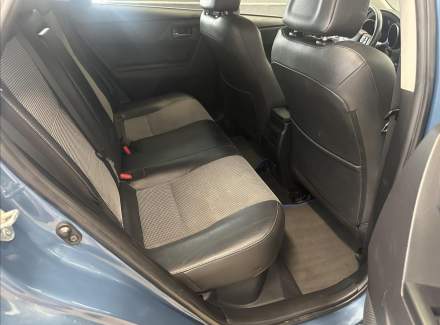 Toyota - Auris