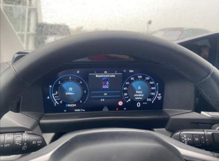 Volkswagen - Caravelle