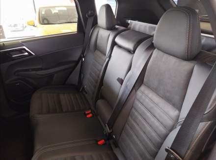 Mitsubishi - Outlander