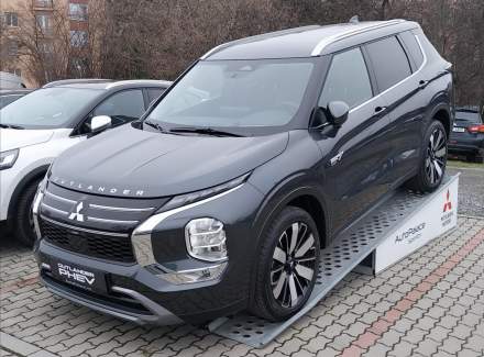 Mitsubishi - Outlander