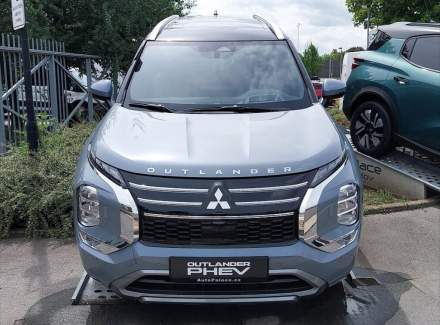 Mitsubishi - Outlander