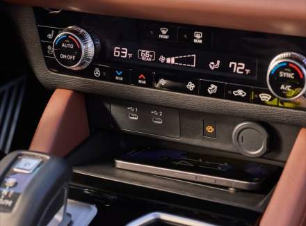 Mitsubishi - Outlander