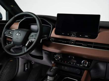 Mitsubishi - Outlander