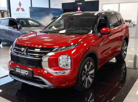 Mitsubishi - Outlander
