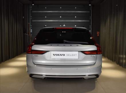 Volvo - V90