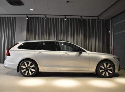 Volvo - V90