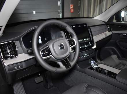 Volvo - XC90