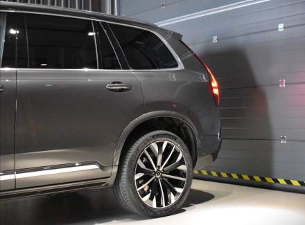 Volvo - XC90