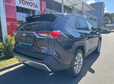 Toyota - RAV 4