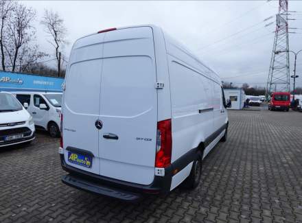 Mercedes-Benz - Sprinter
