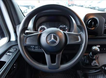 Mercedes-Benz - Sprinter