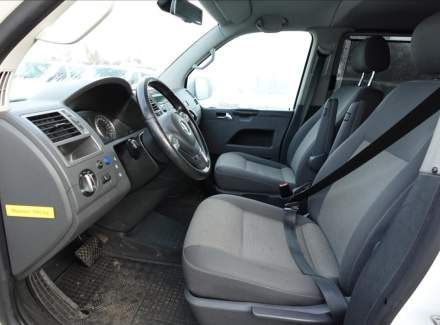 Volkswagen - Caravelle