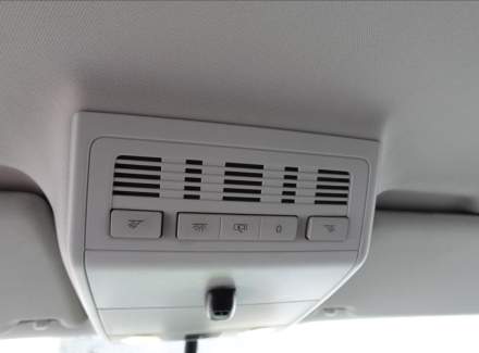 Volkswagen - Caravelle