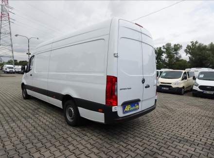 Mercedes-Benz - Sprinter