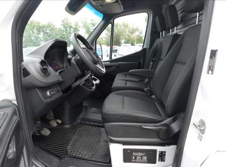 Mercedes-Benz - Sprinter