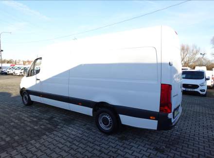 Mercedes-Benz - Sprinter