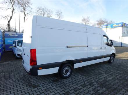 Mercedes-Benz - Sprinter