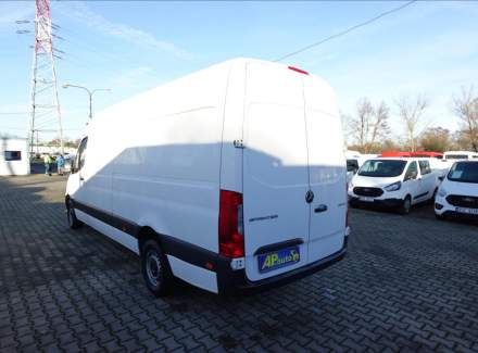 Mercedes-Benz - Sprinter