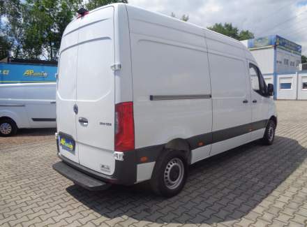 Mercedes-Benz - Sprinter