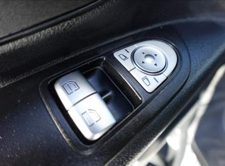 Mercedes-Benz - Vito