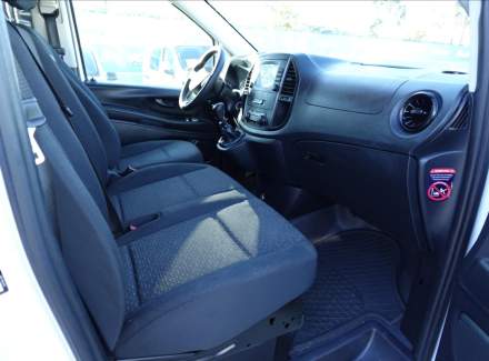 Mercedes-Benz - Vito