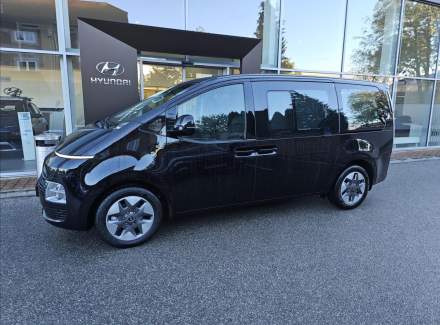 Hyundai - Staria