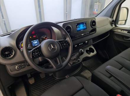 Mercedes-Benz - Sprinter