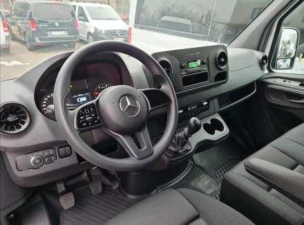 Mercedes-Benz - Sprinter