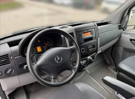 Mercedes-Benz - Sprinter