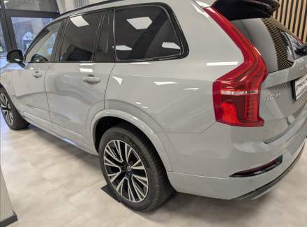 Volvo - XC90