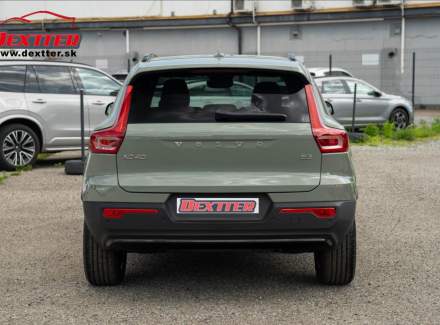 Volvo - XC40