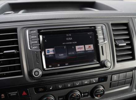 Volkswagen - Caravelle