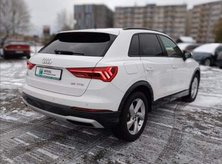 Audi - Q3