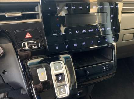 Hyundai - Staria