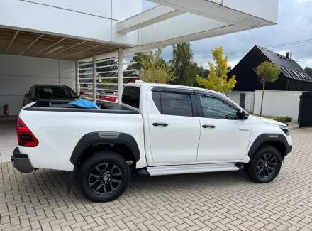 Toyota - Hilux