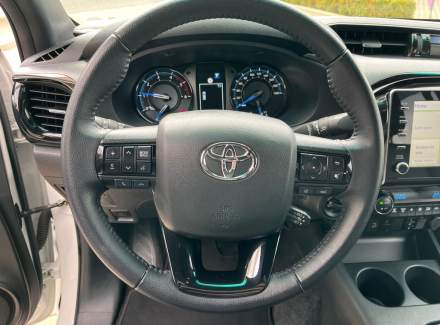 Toyota - Hilux