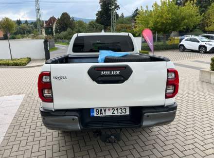 Toyota - Hilux