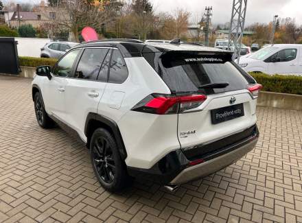 Toyota - RAV 4