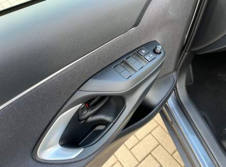 Toyota - Yaris Cross