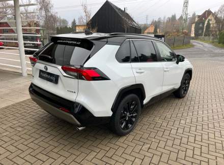 Toyota - RAV 4