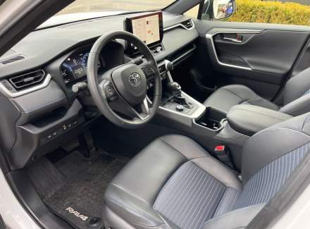 Toyota - RAV 4