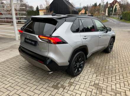 Toyota - RAV 4