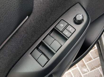 Toyota - Yaris Cross